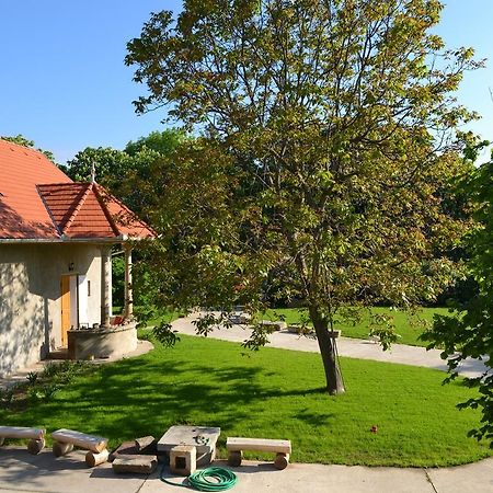 Turjan Vendeghaz Hotel Erdőbénye Eksteriør billede