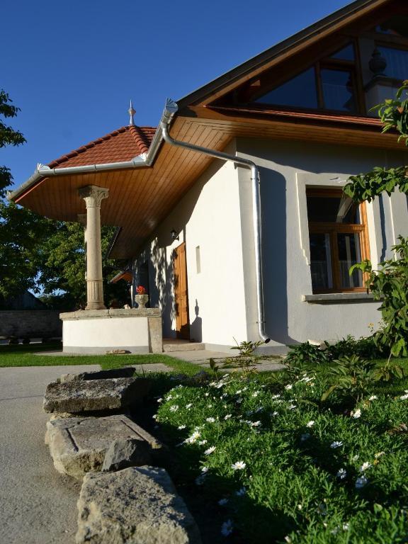 Turjan Vendeghaz Hotel Erdőbénye Eksteriør billede